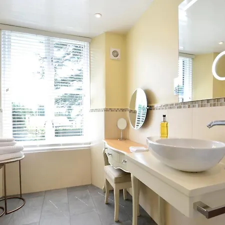 Fairfield House And Gardens Bed and Breakfast Bowness-on-Windermere