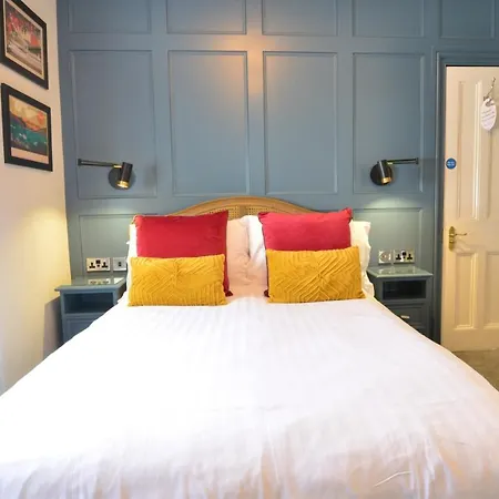 Fairfield House And Gardens 4*