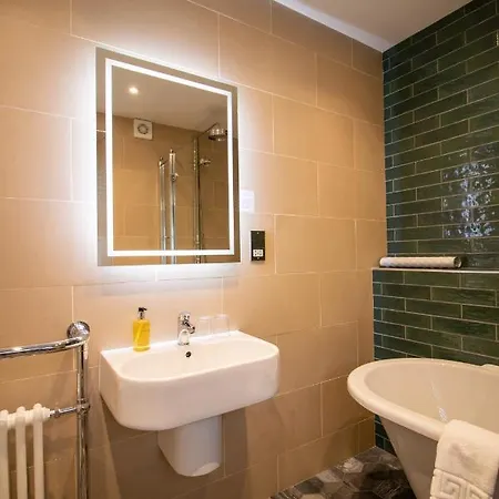 Fairfield House And Gardens Bed & Breakfast