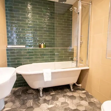 Fairfield House And Gardens Bed & Breakfast