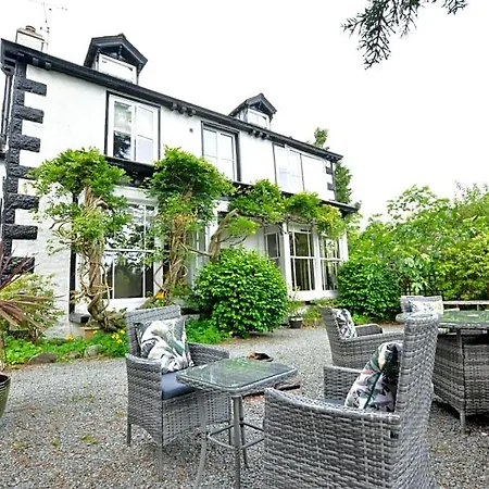 Fairfield House And Gardens B&B 4*