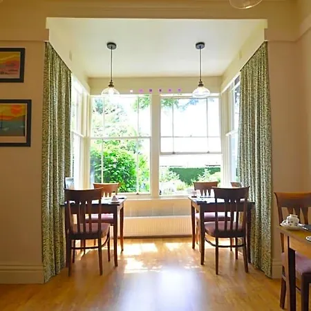 B&B Fairfield House And Gardens 보우네스온윈더미어