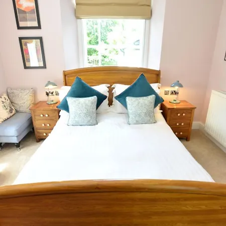 Fairfield House&gardens 4*