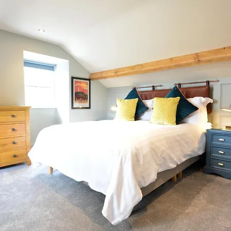 Fairfield House&gardens