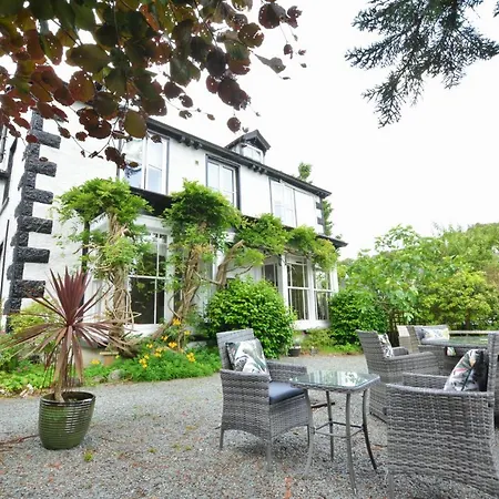 Fairfield House And Gardens Bed & Breakfast